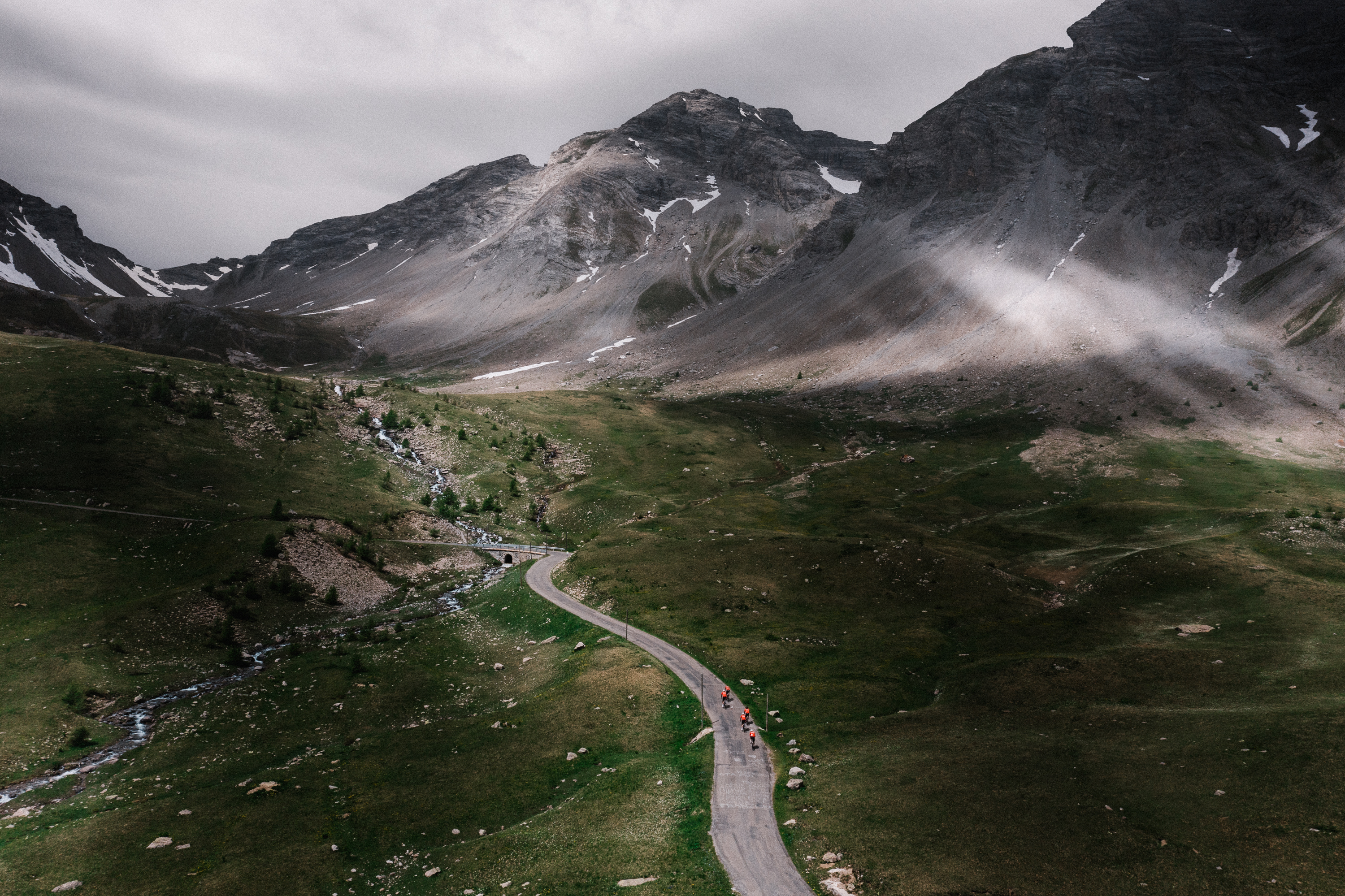Cyclists in the Alps